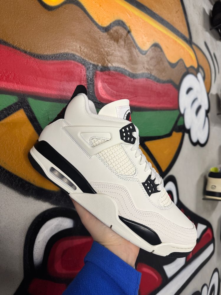 Air Jordan 4 Retro Flight Club 
